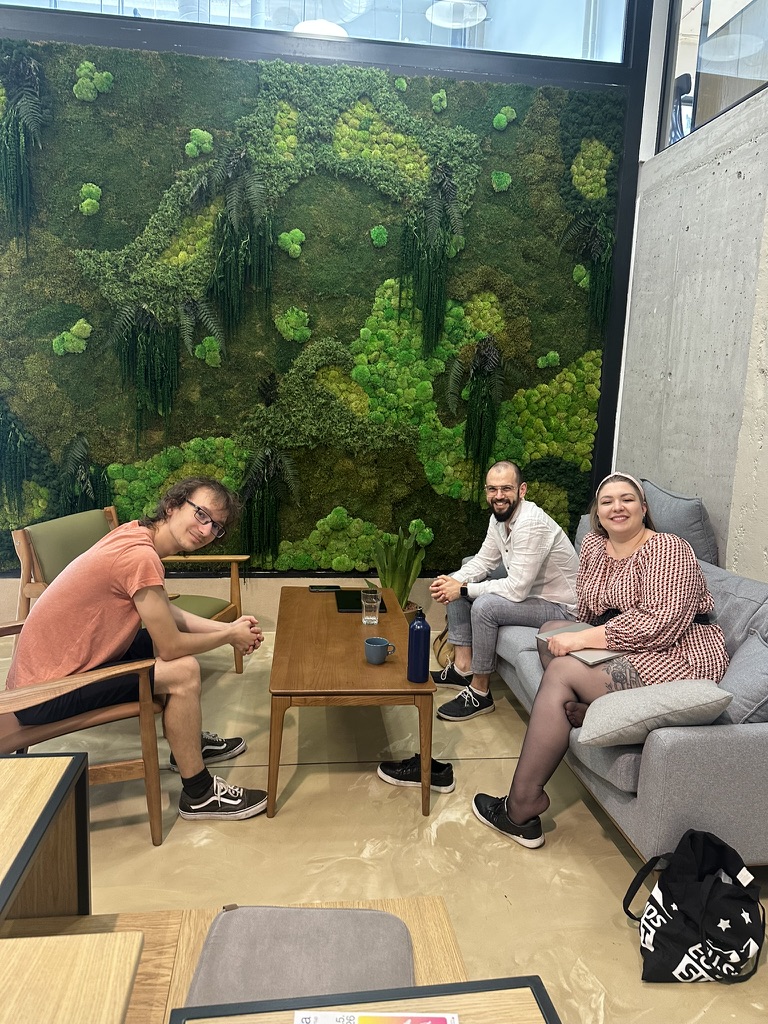 5BA548BF-A421-499D-8FE0-5D47D0AC7D2D_1_105_c